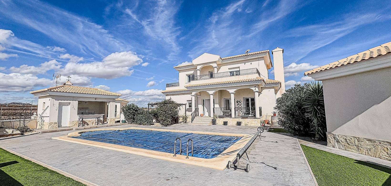 Revente - Villa - Pinoso  - Pinoso