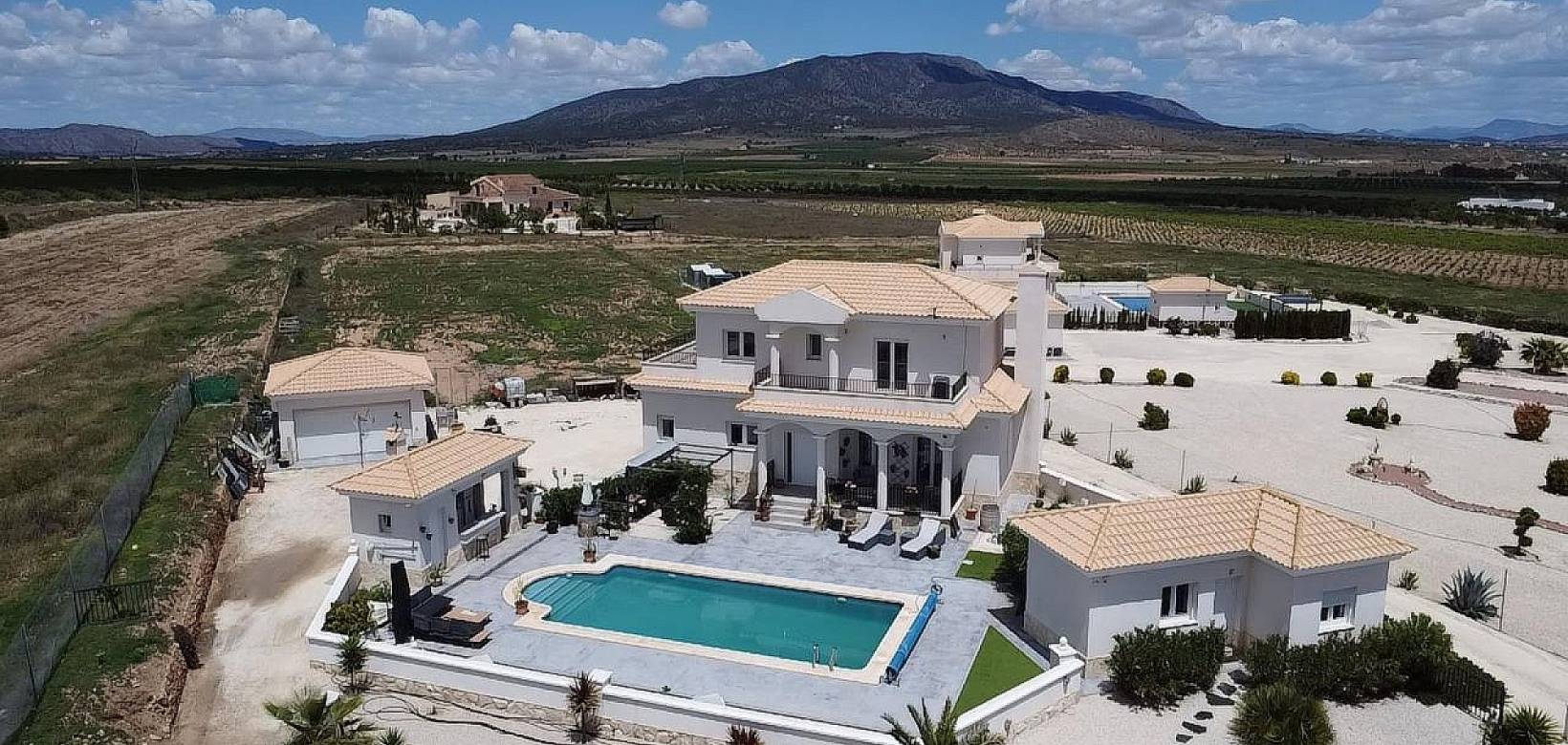 Revente - Villa - Pinoso  - Pinoso