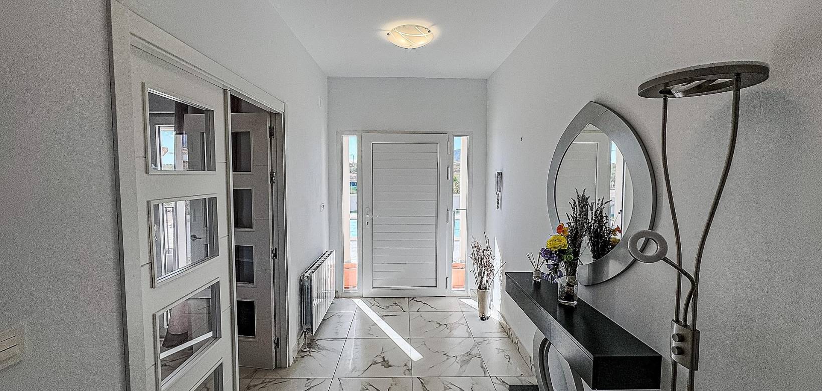 Revente - Villa - Pinoso  - Pinoso