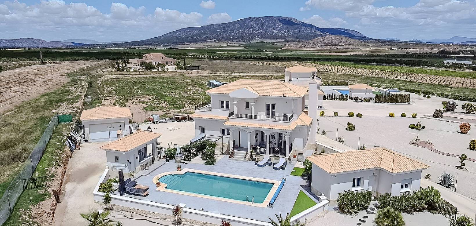 Revente - Villa - Pinoso  - Pinoso