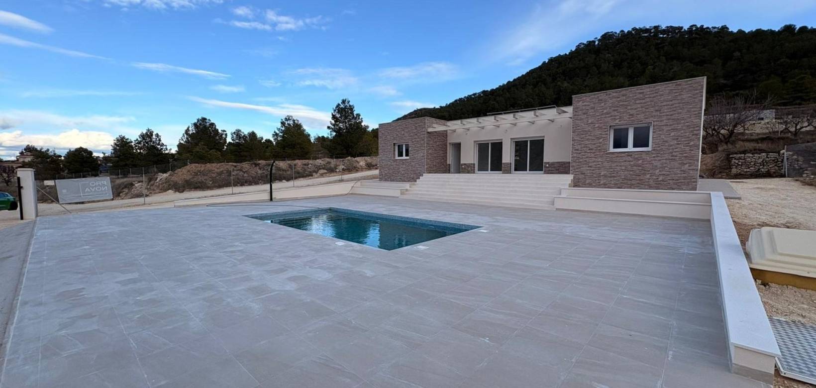 Revente - Villa - Pinoso  - Pinoso