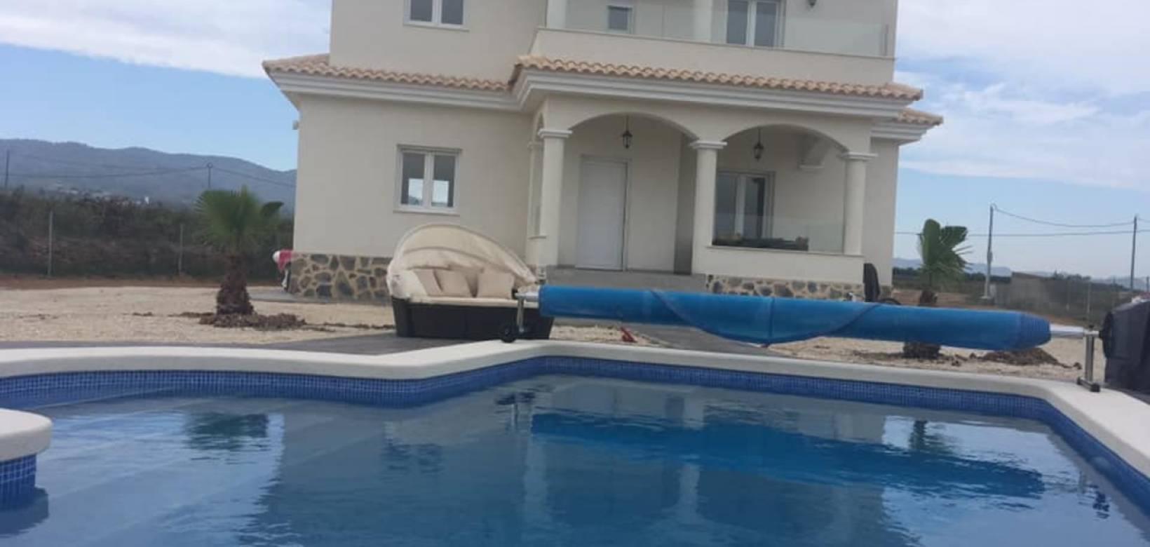 Revente - Villa - Pinoso  - Pinoso