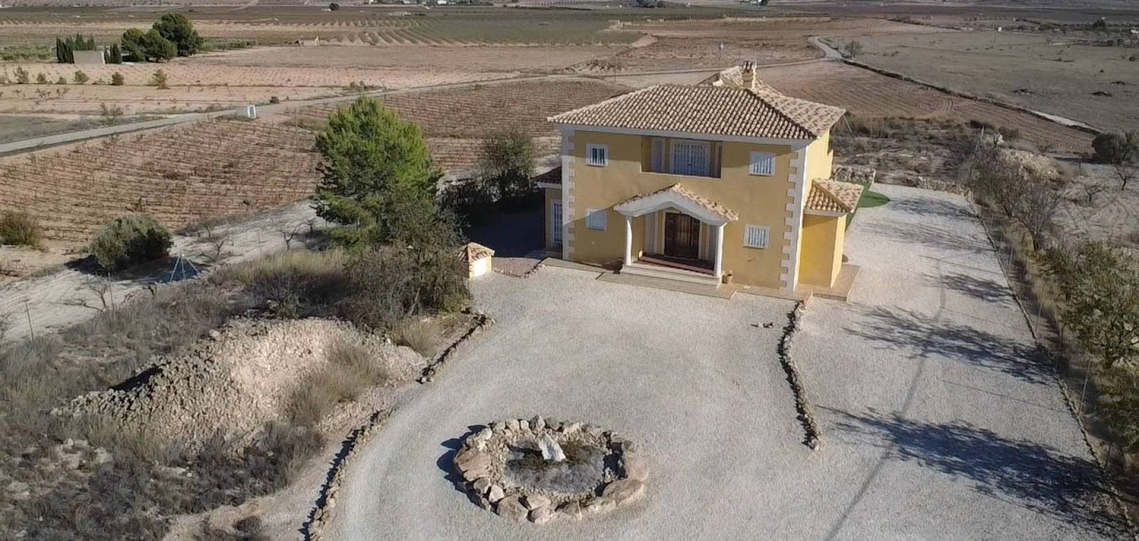 Revente - Villa - Pinoso  - Pinoso