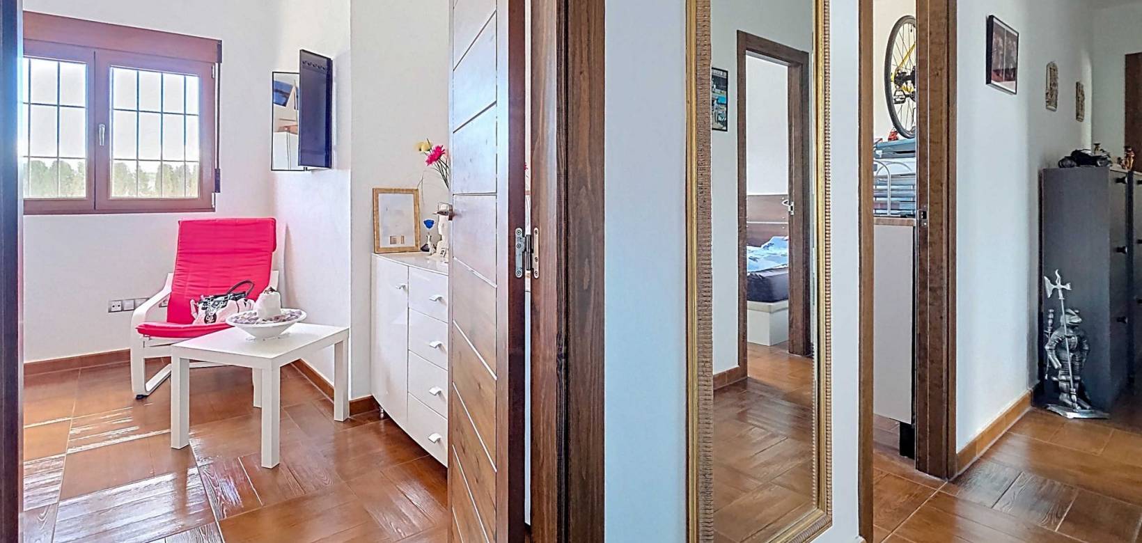 Revente - Villa - Pinoso  - Pinoso