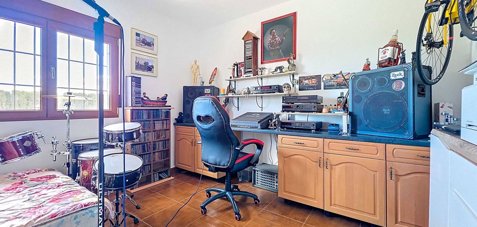 Revente - Villa - Pinoso  - Pinoso