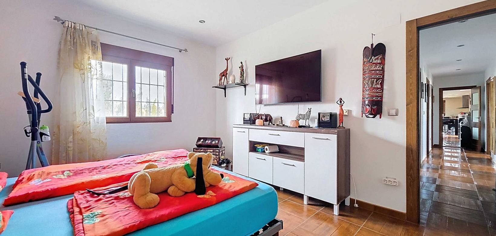 Revente - Villa - Pinoso  - Pinoso