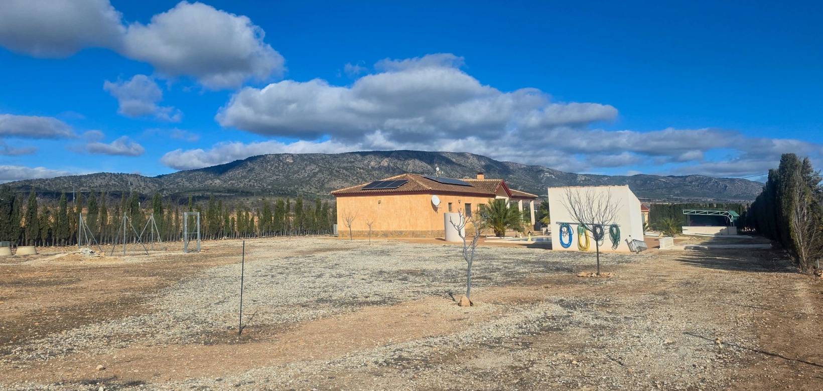 Revente - Villa - Pinoso  - Pinoso