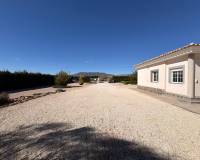 Revente - Villa - Pinoso  - Pinoso