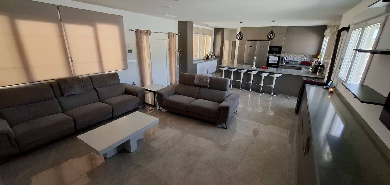 Revente - Villa - Pinoso  - Pinoso