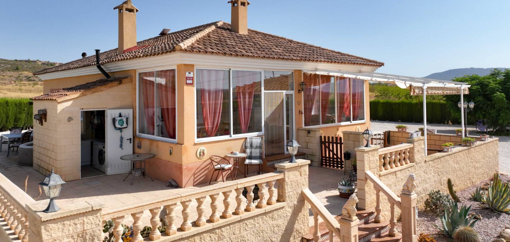Revente - Villa - Pinoso  - Pinoso