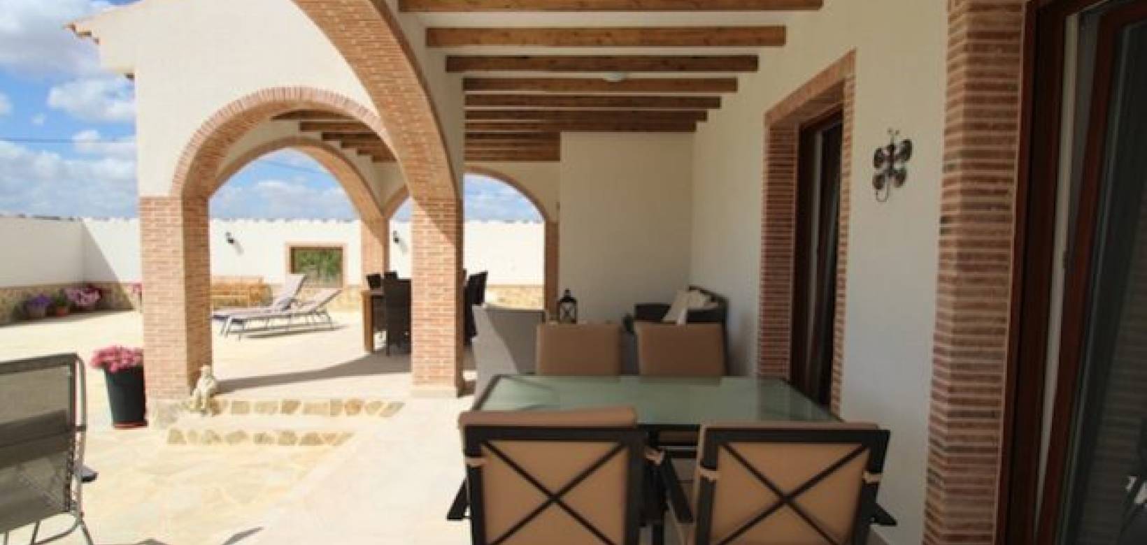 Revente - Villa - Pinoso  - Pinoso