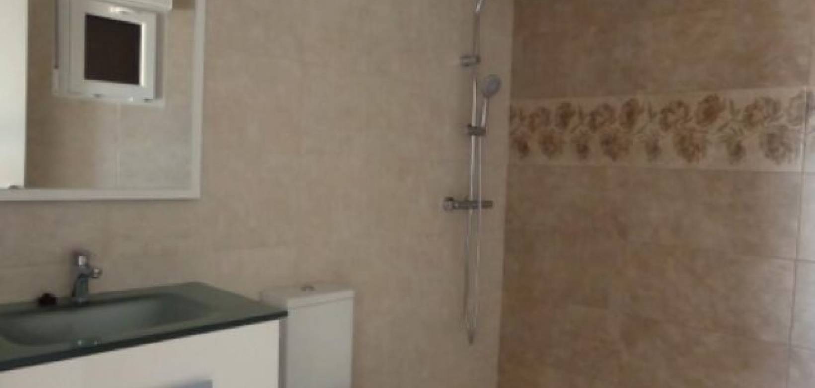 Revente - Villa - Pinoso  - Pinoso