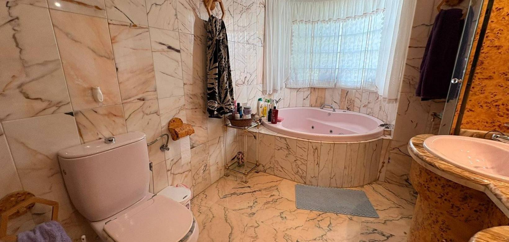 Revente - Villa - Sax