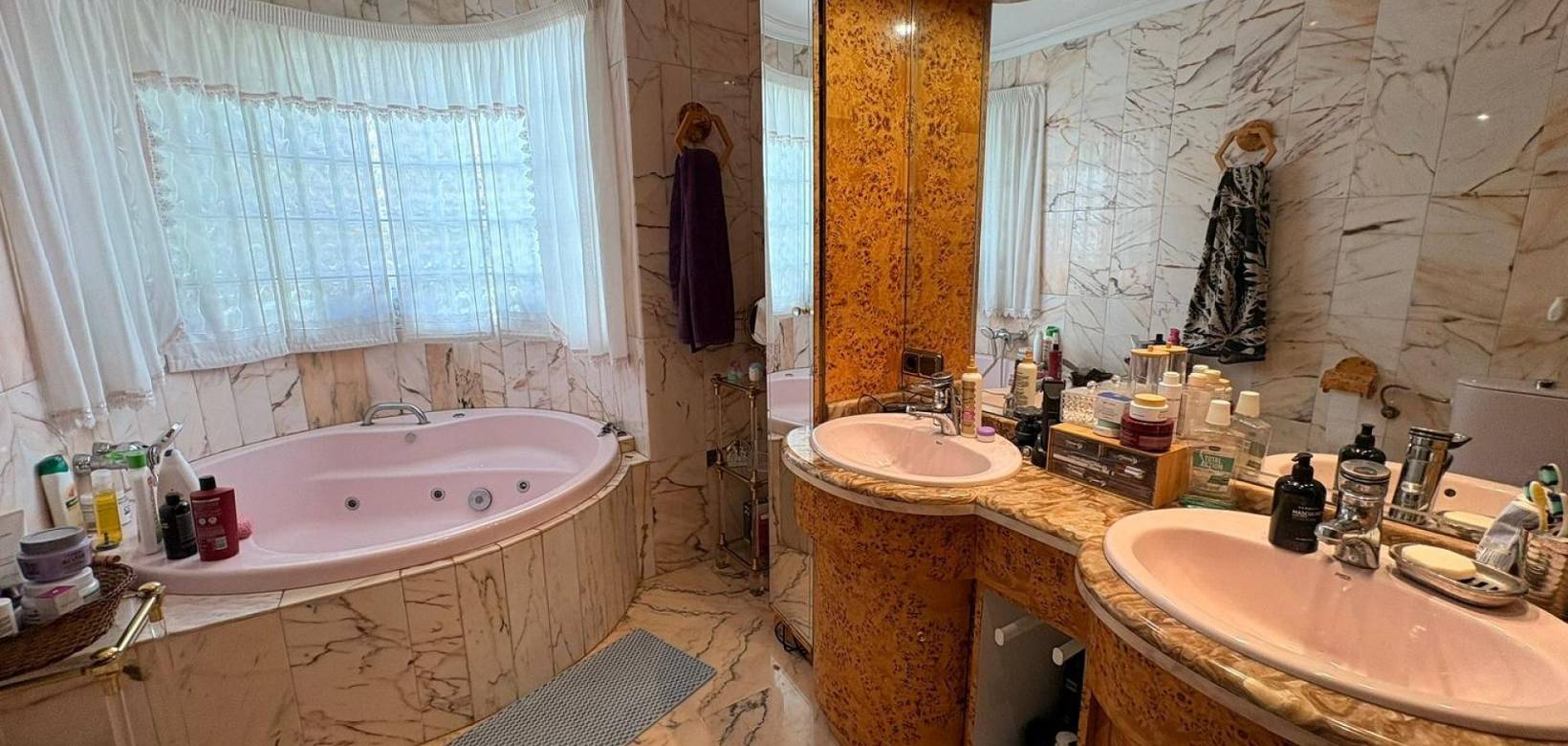 Revente - Villa - Sax