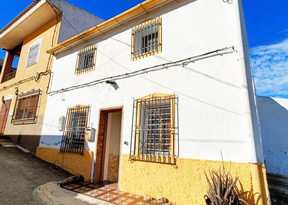 Town house - Resale - Macisvenda - Macisvenda