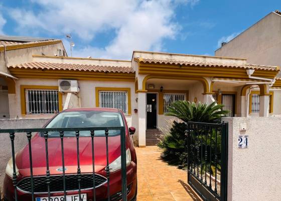 Townhouse - Wederverkoop - Daya Nueva - Daya Nueva