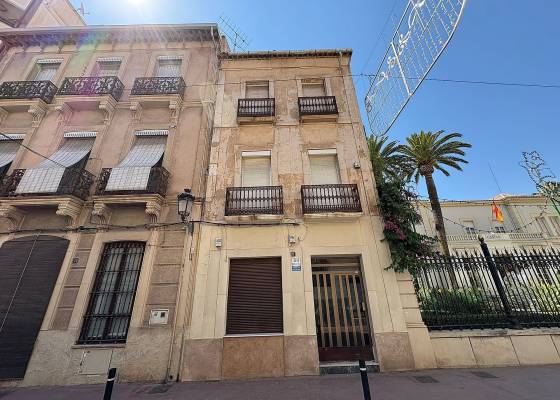 Townhouse - Wederverkoop - Novelda - Novelda