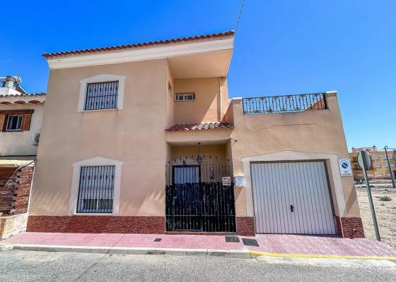 Townhouses  - Resale - Hondón de los Frailes - AM-HFROS