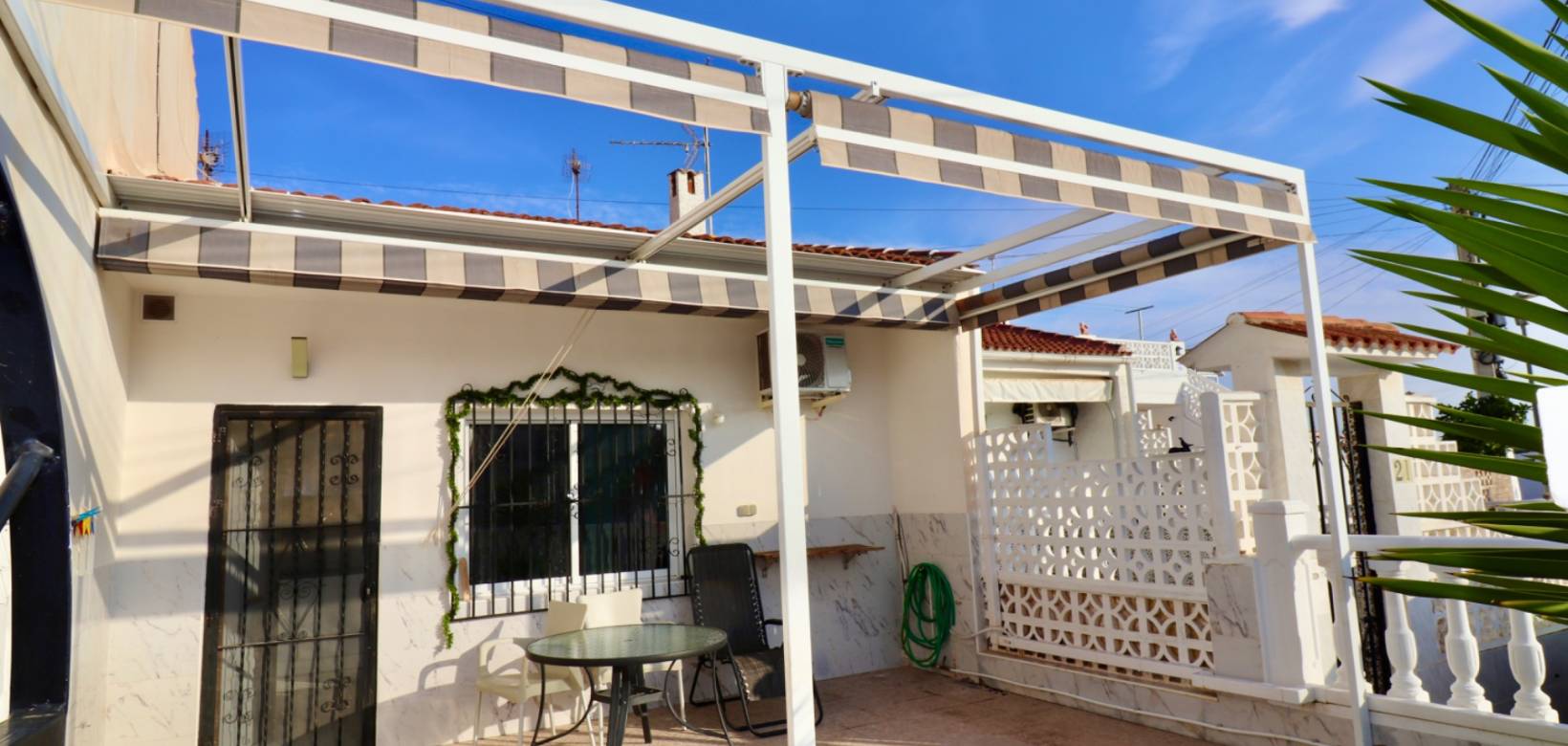 Venta - Casa de pueblo - Torrevieja - La Siesta - San Luis