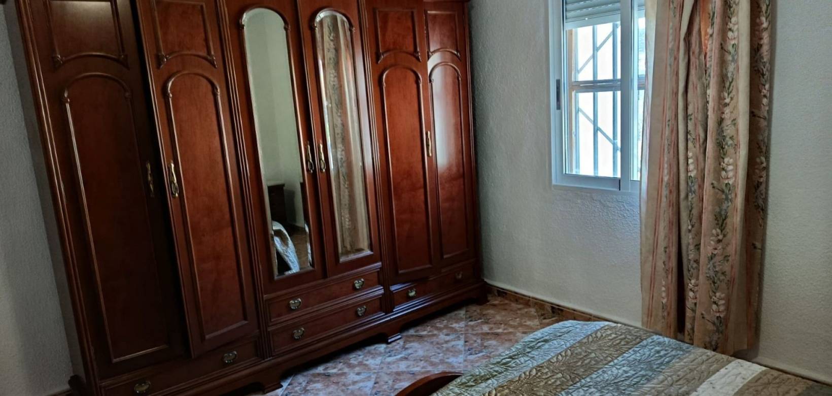 Venta - Chalet - Elche