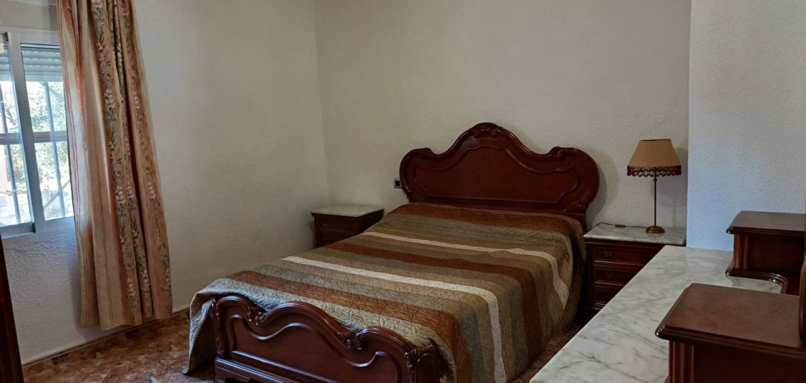 Venta - Chalet - Elche