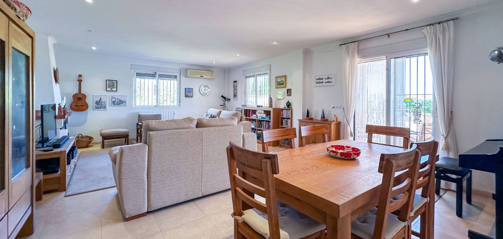 Venta - Chalet - Hondón de las Nieves