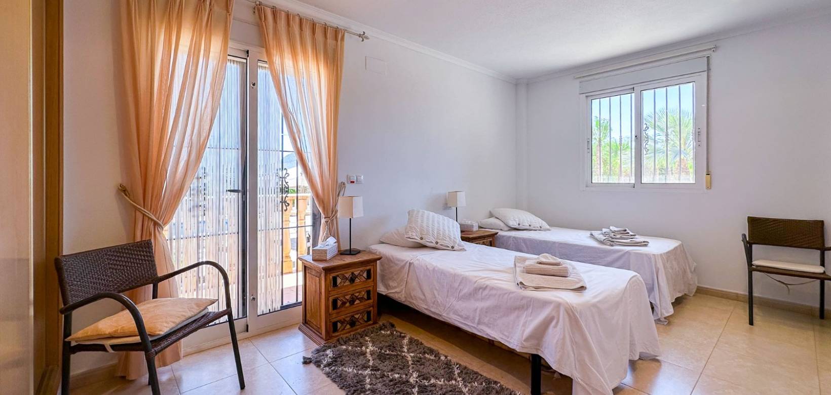 Venta - Chalet - Hondón de las Nieves