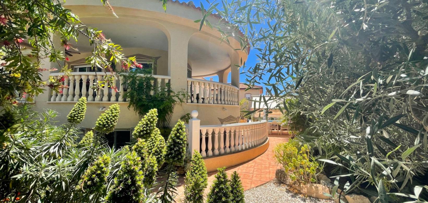 Venta - Chalet - Hondón de las Nieves