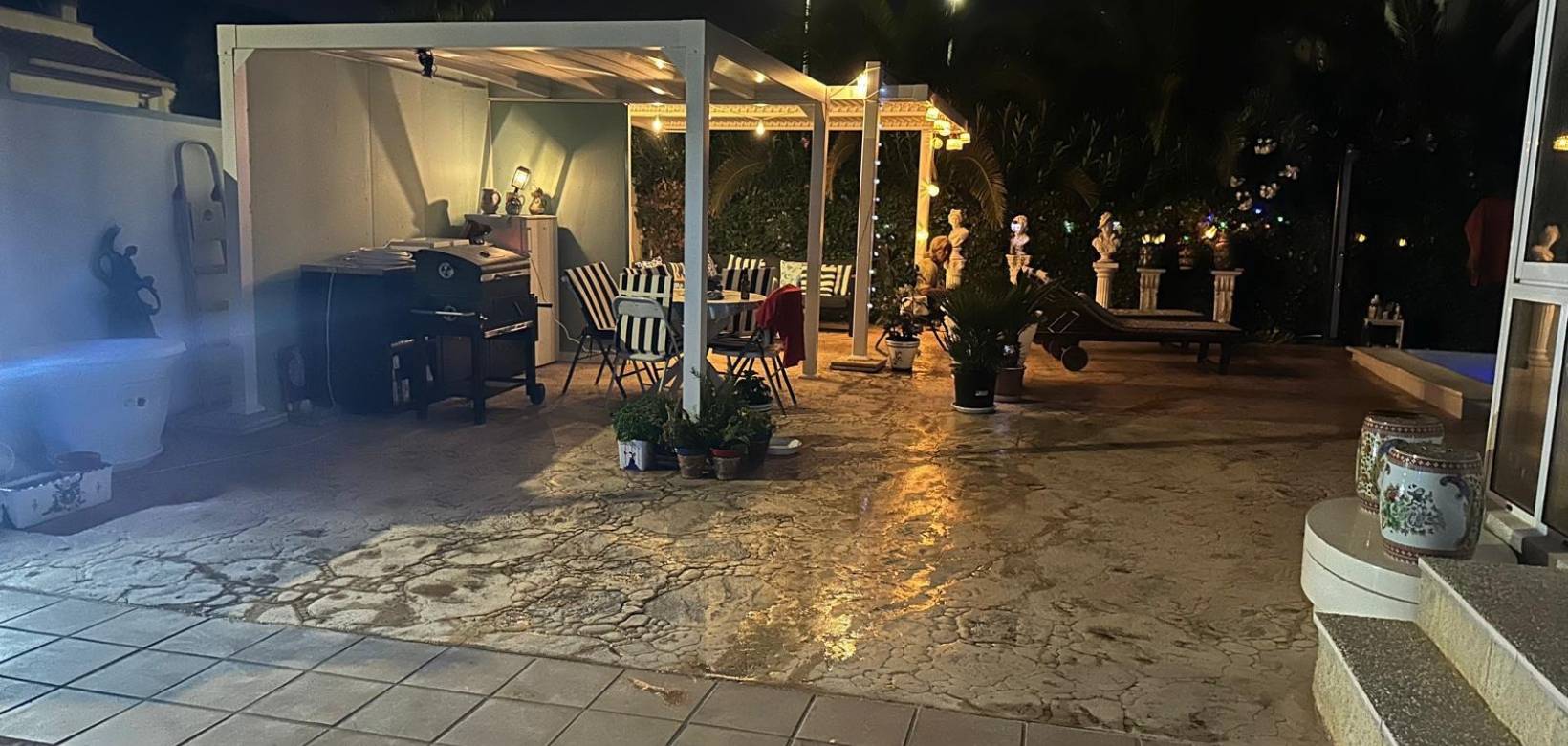 Venta - Chalet - Hondón de las Nieves