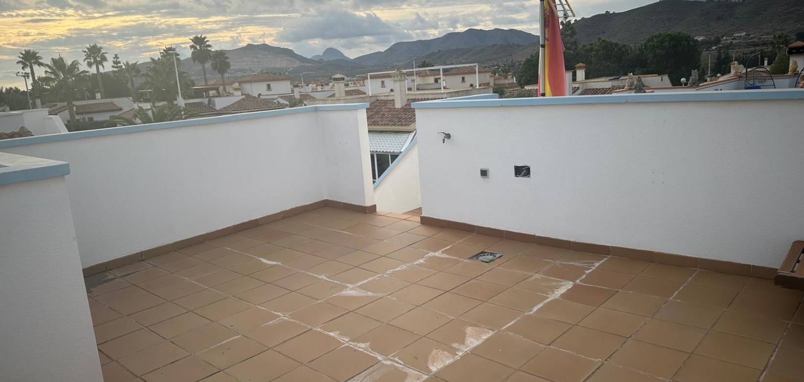 Venta - Chalet - Hondón de las Nieves