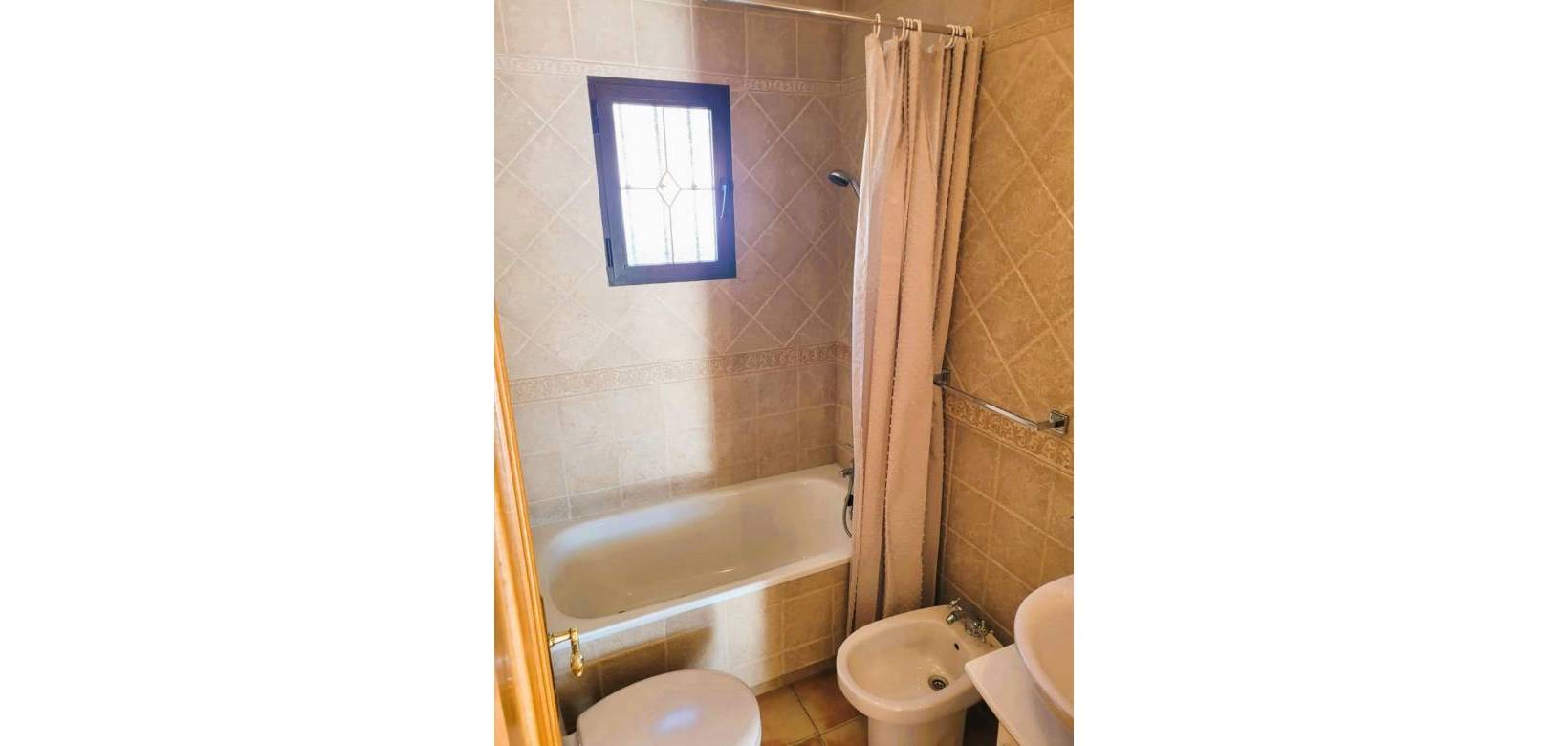 Venta - Chalet - Hondón de las Nieves