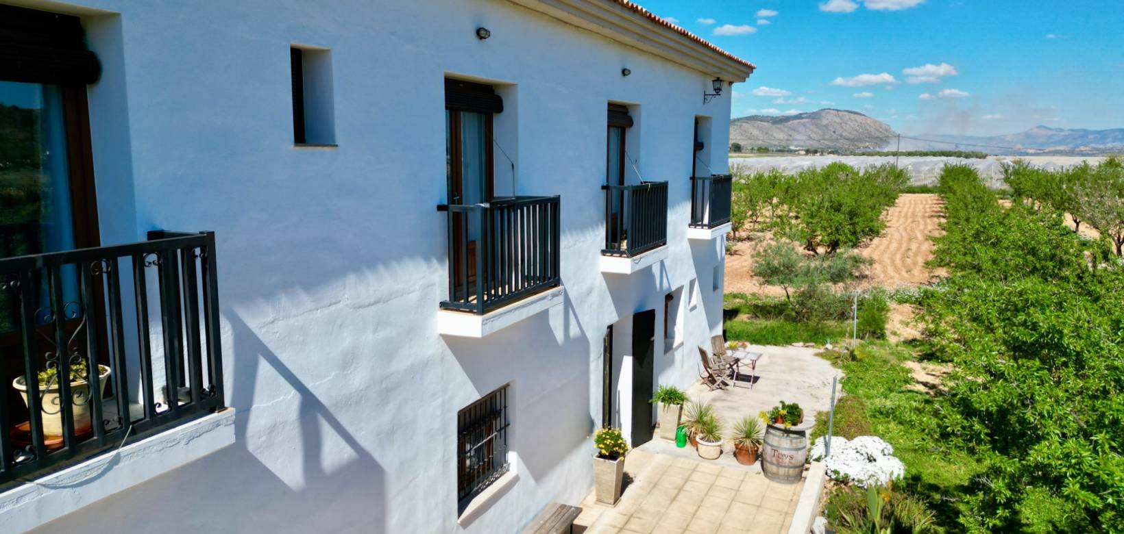 Venta - Chalet - Hondón de las Nieves