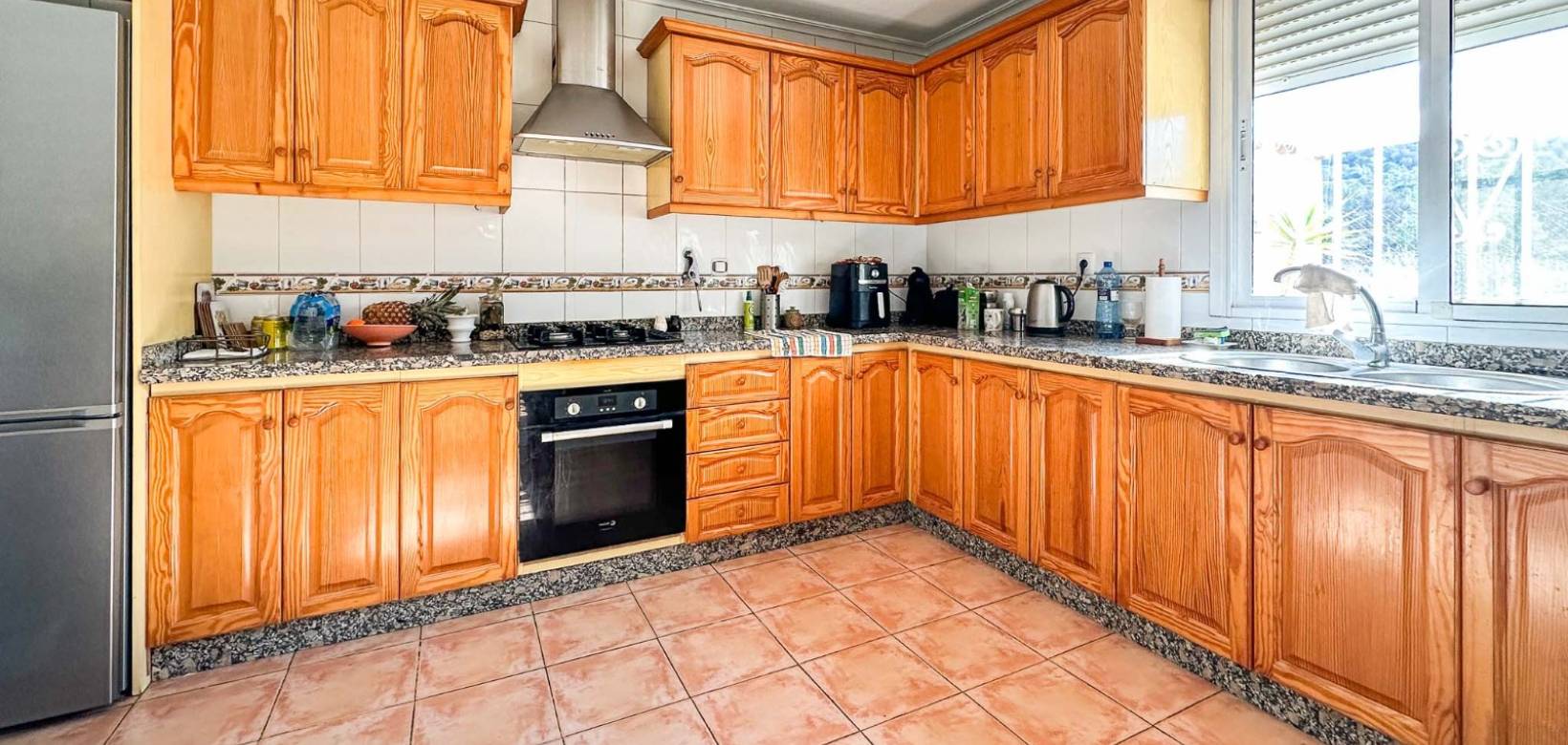 Venta - Chalet - Hondón de las Nieves