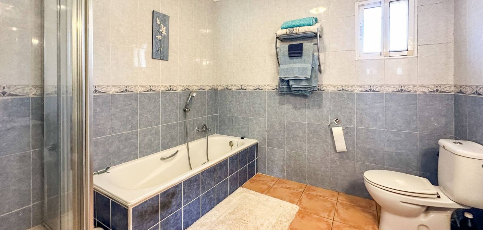 Venta - Chalet - Hondón de las Nieves