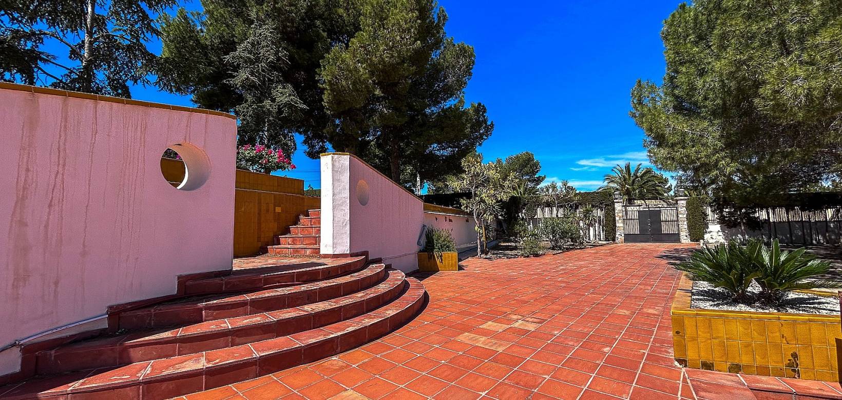 Venta - Chalet - Monovar