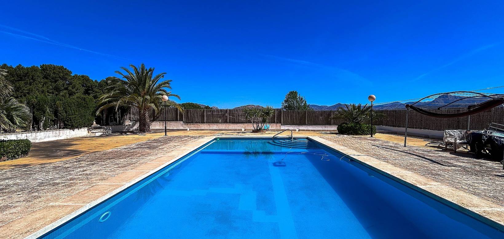 Venta - Chalet - Monovar