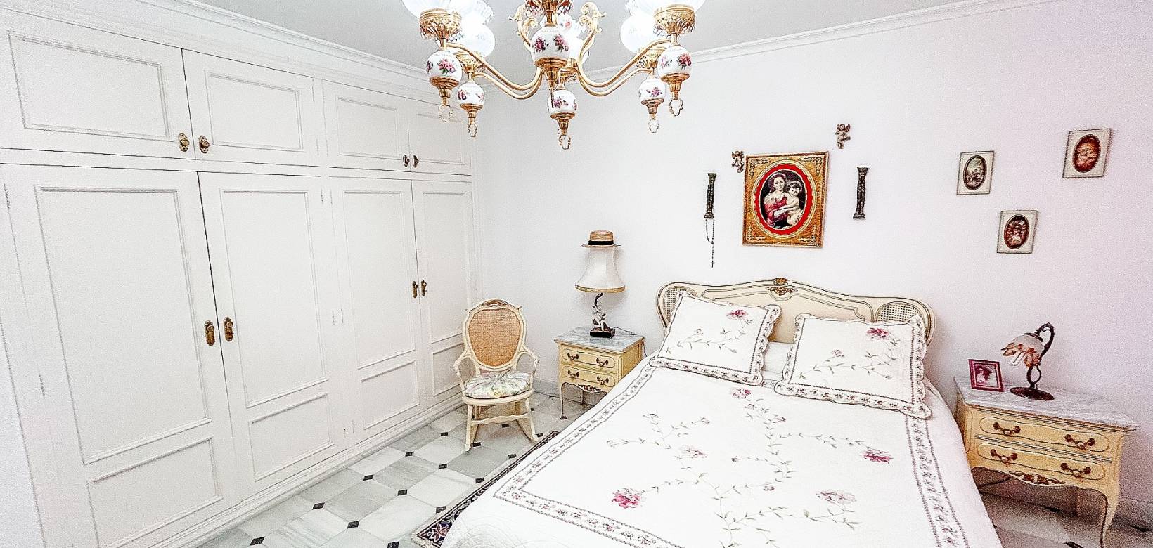 Venta - Chalet - Monovar