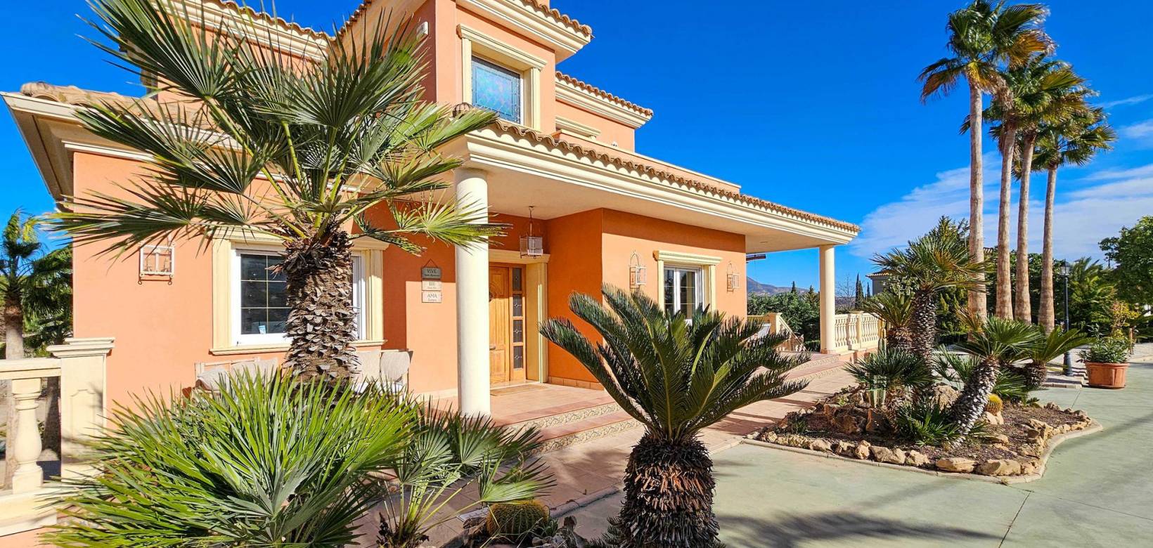 Venta - Chalet - Monovar