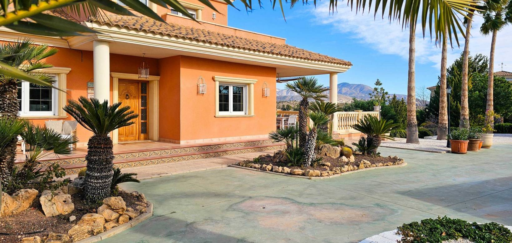 Venta - Chalet - Monovar