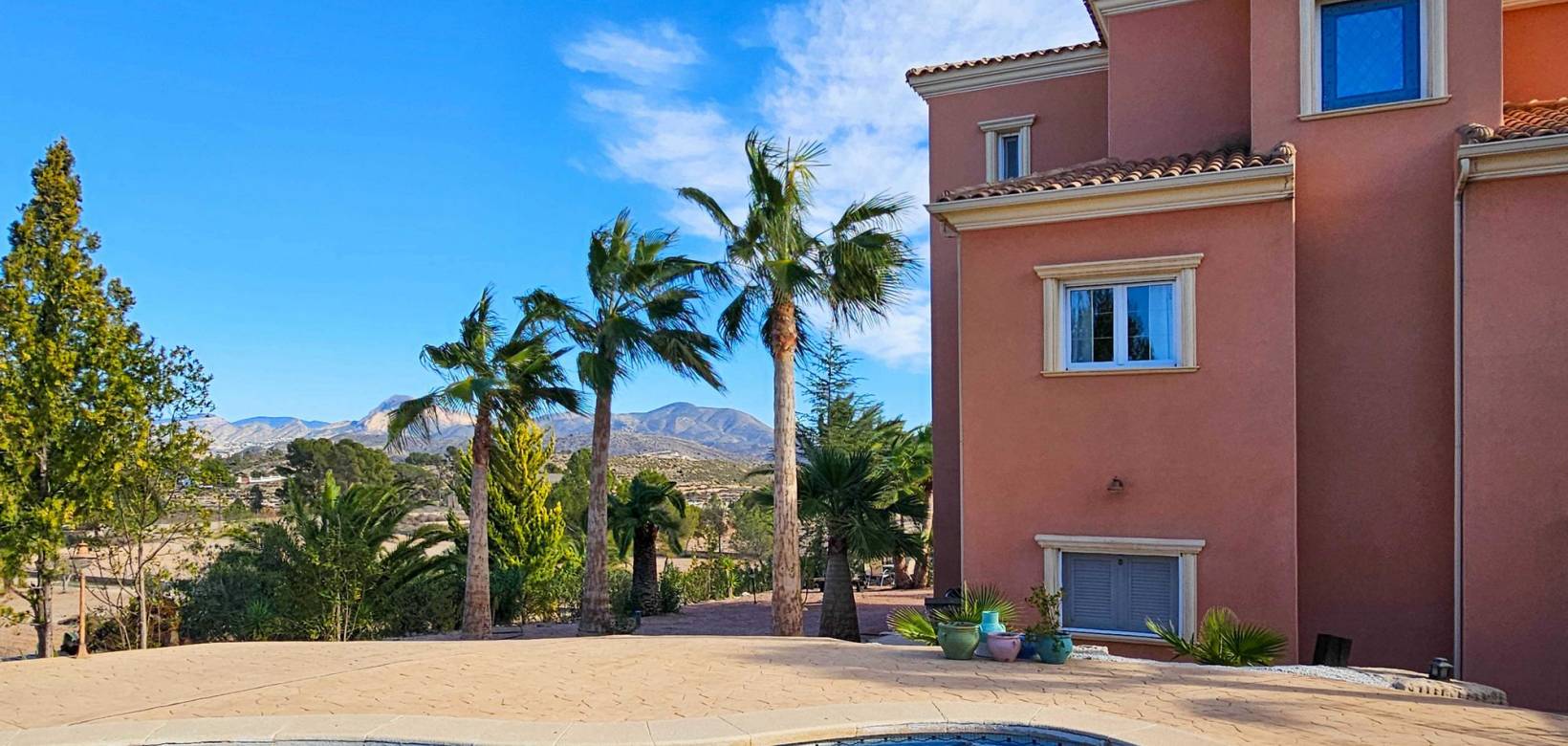 Venta - Chalet - Monovar