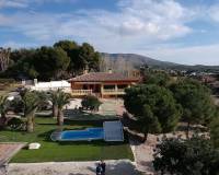 Venta - Chalet - Petrer