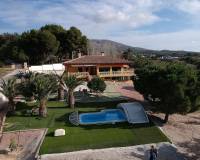 Venta - Chalet - Petrer