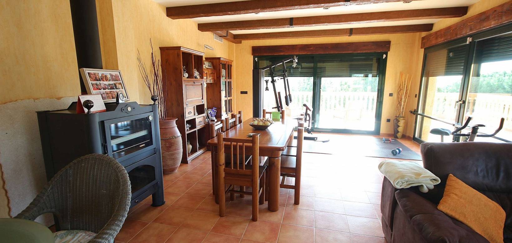 Venta - Chalet - Petrer