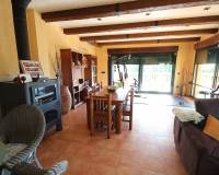 Venta - Chalet - Petrer