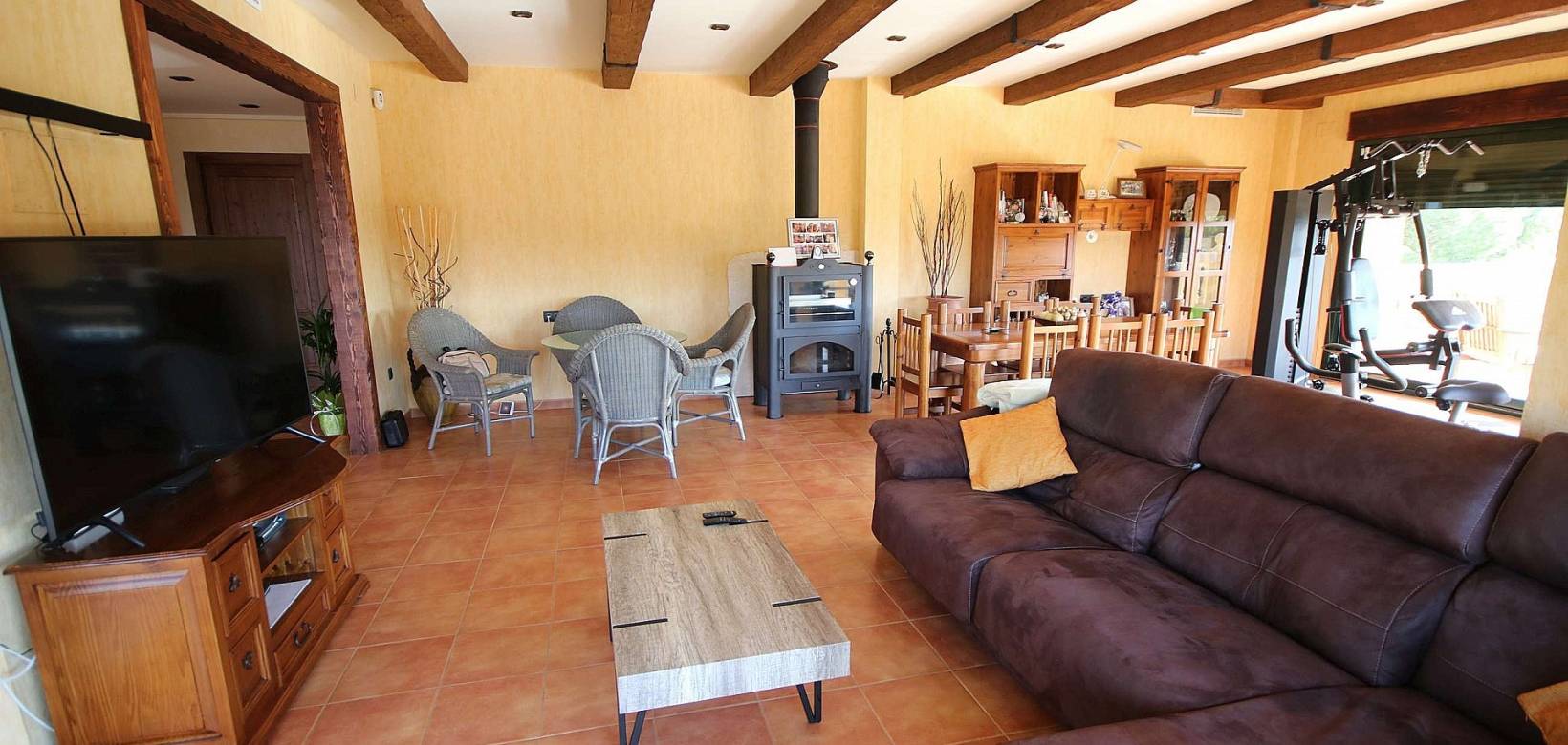 Venta - Chalet - Petrer