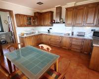 Venta - Chalet - Petrer