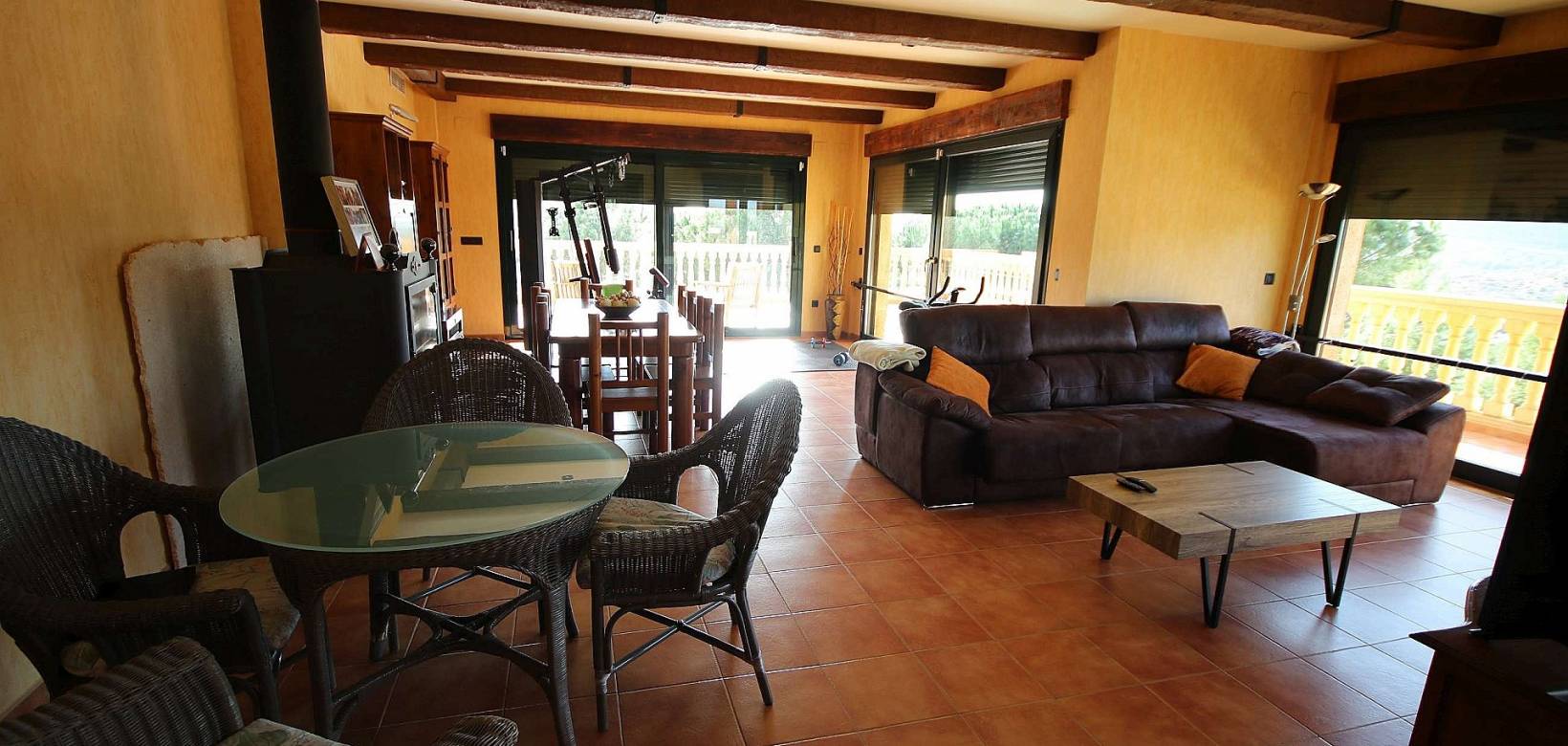Venta - Chalet - Petrer