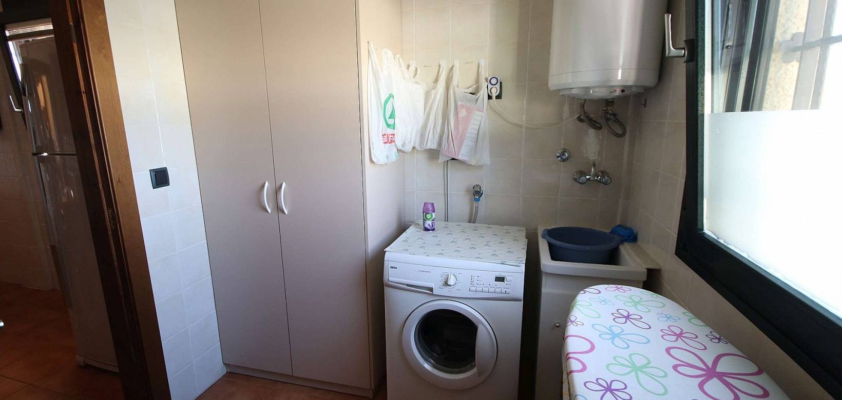 Venta - Chalet - Petrer