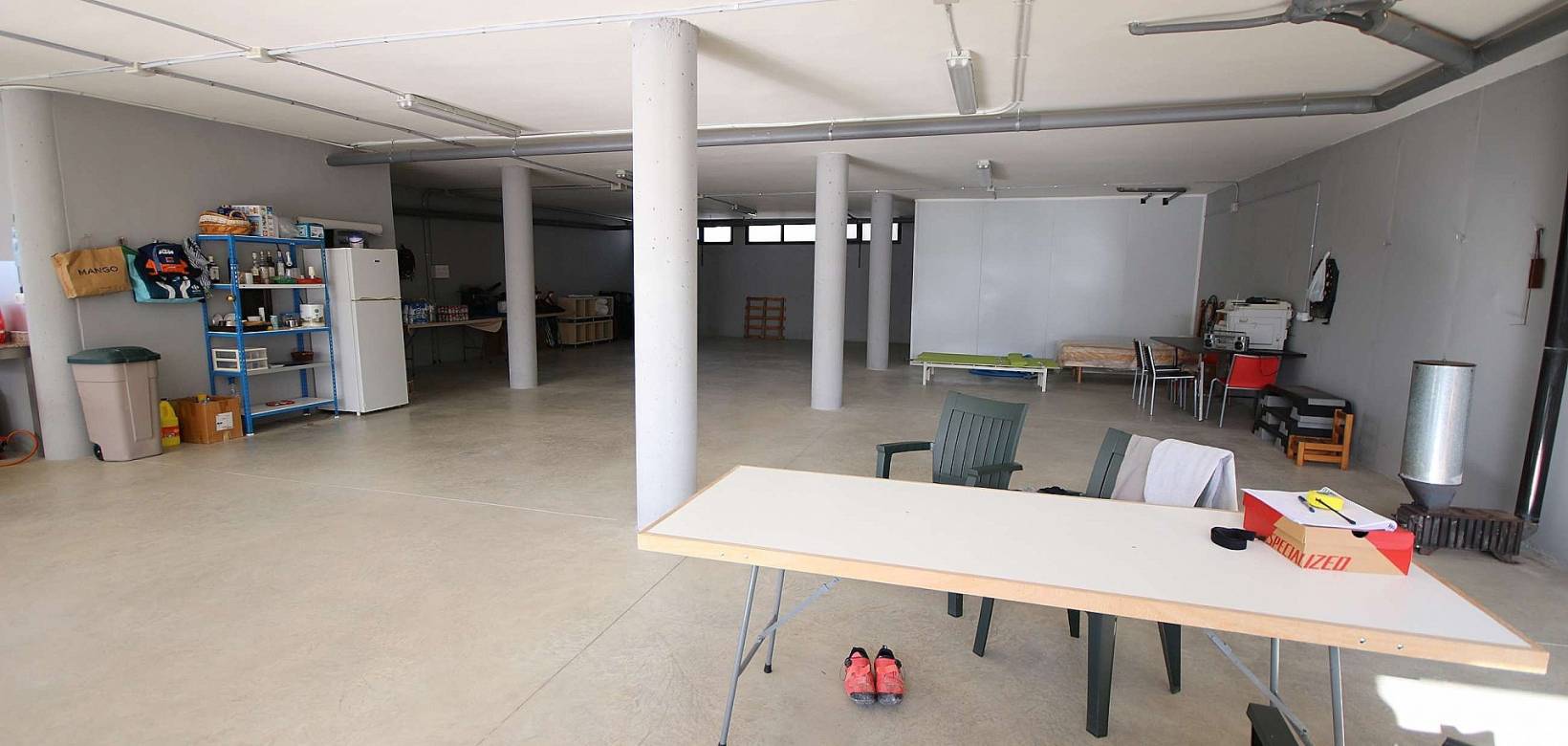 Venta - Chalet - Petrer