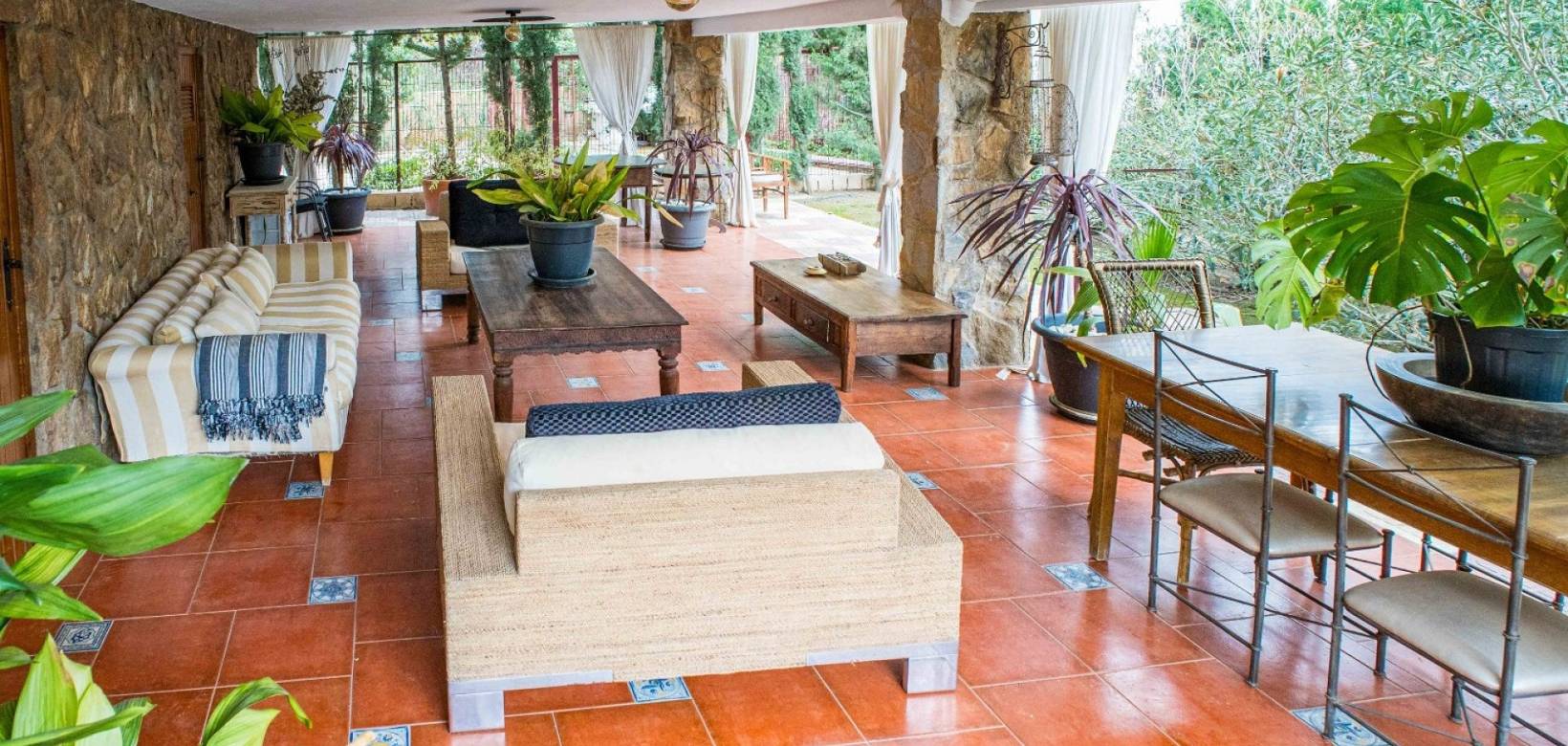 Venta - Chalet - Petrer